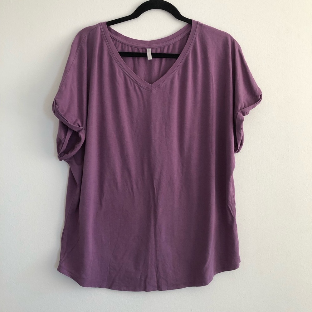 Sivana Relaxed V-Neck Short Sleeve Tee - Lavender Purple
